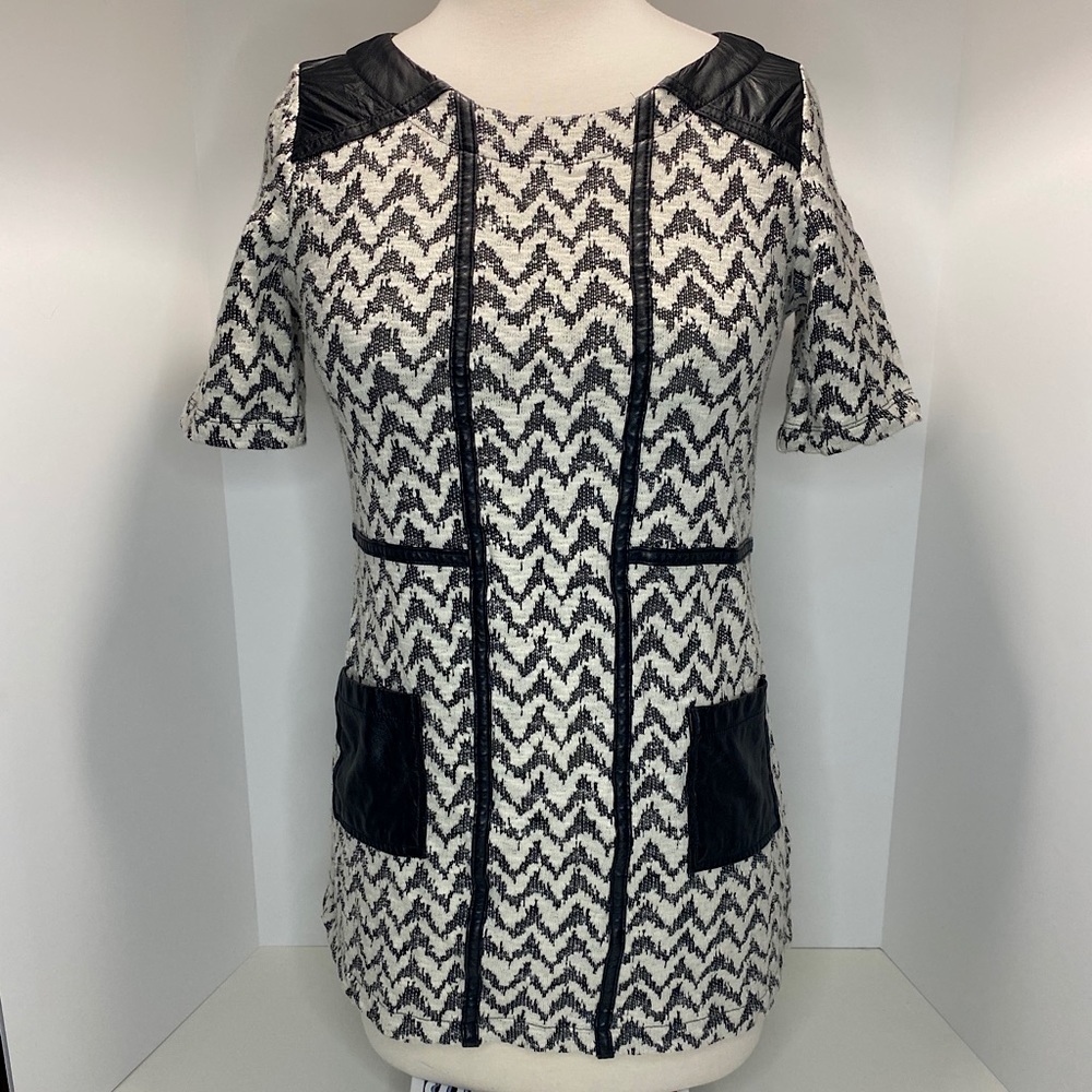 Herringbone “Leather” Sweater Tunic - Picture 2 of 9